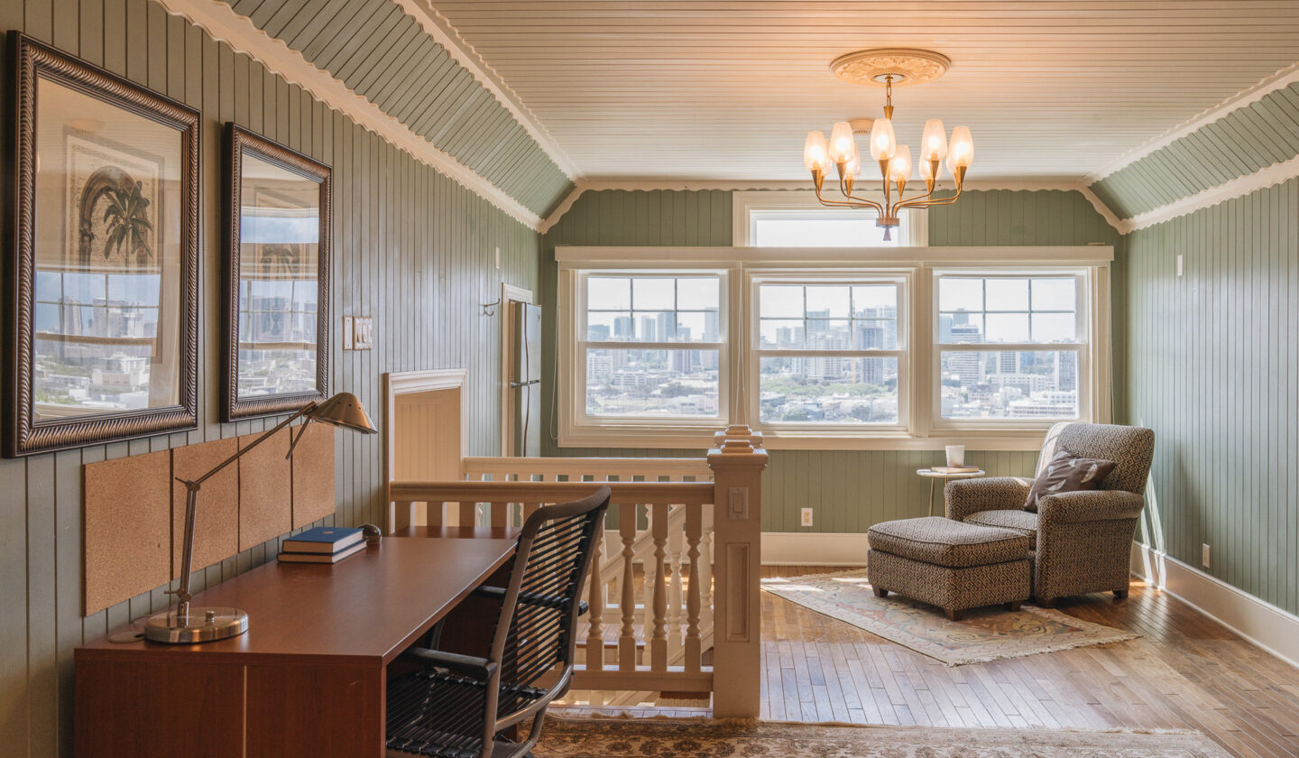 1867 Vancouver Drive MLS 20